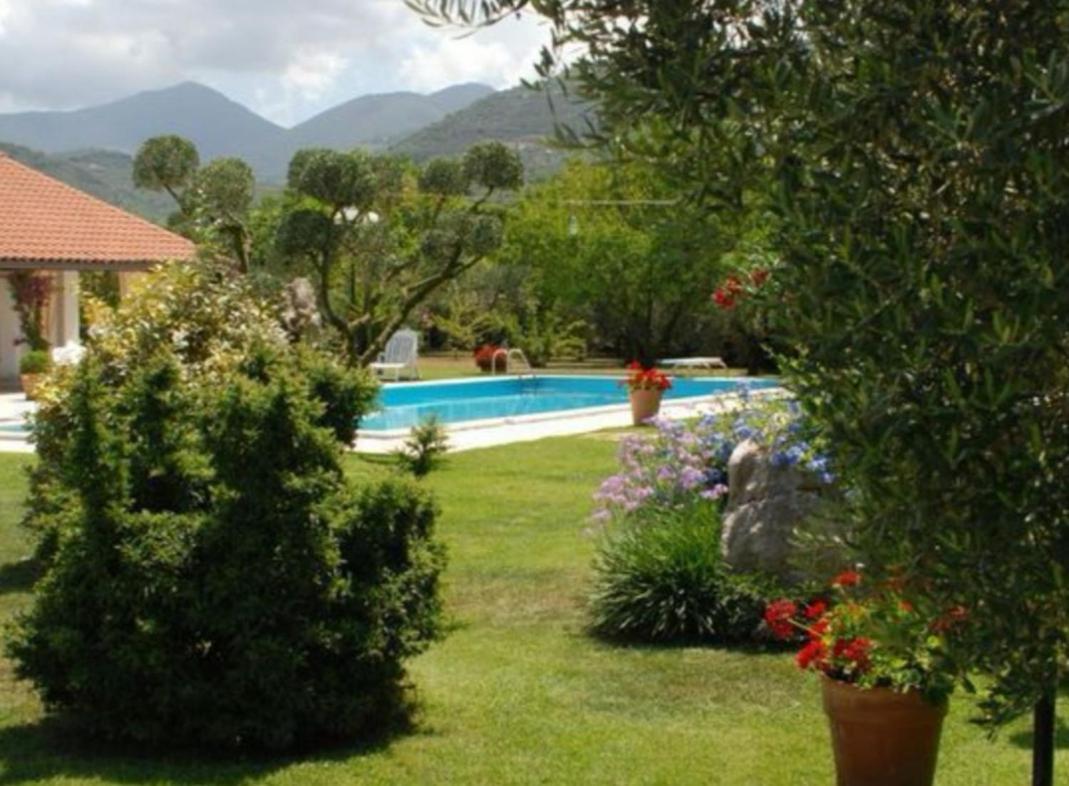 Villetta Blue Garden Sonnino Exterior foto